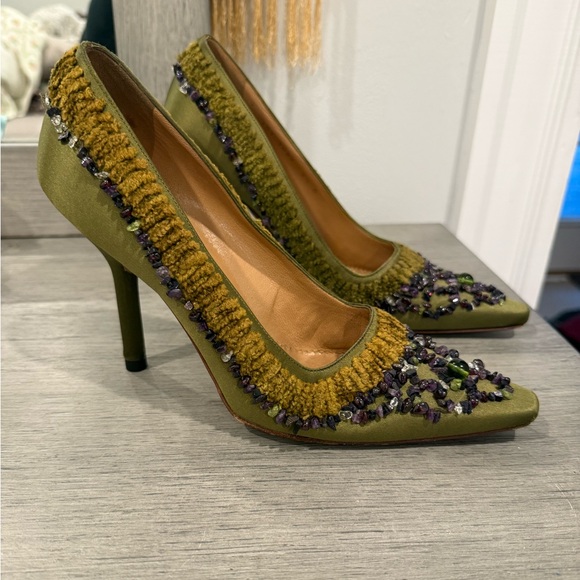 Gucci Shoes - Gucci 1990s Tom Ford Beaded Silk High Heel Shoes